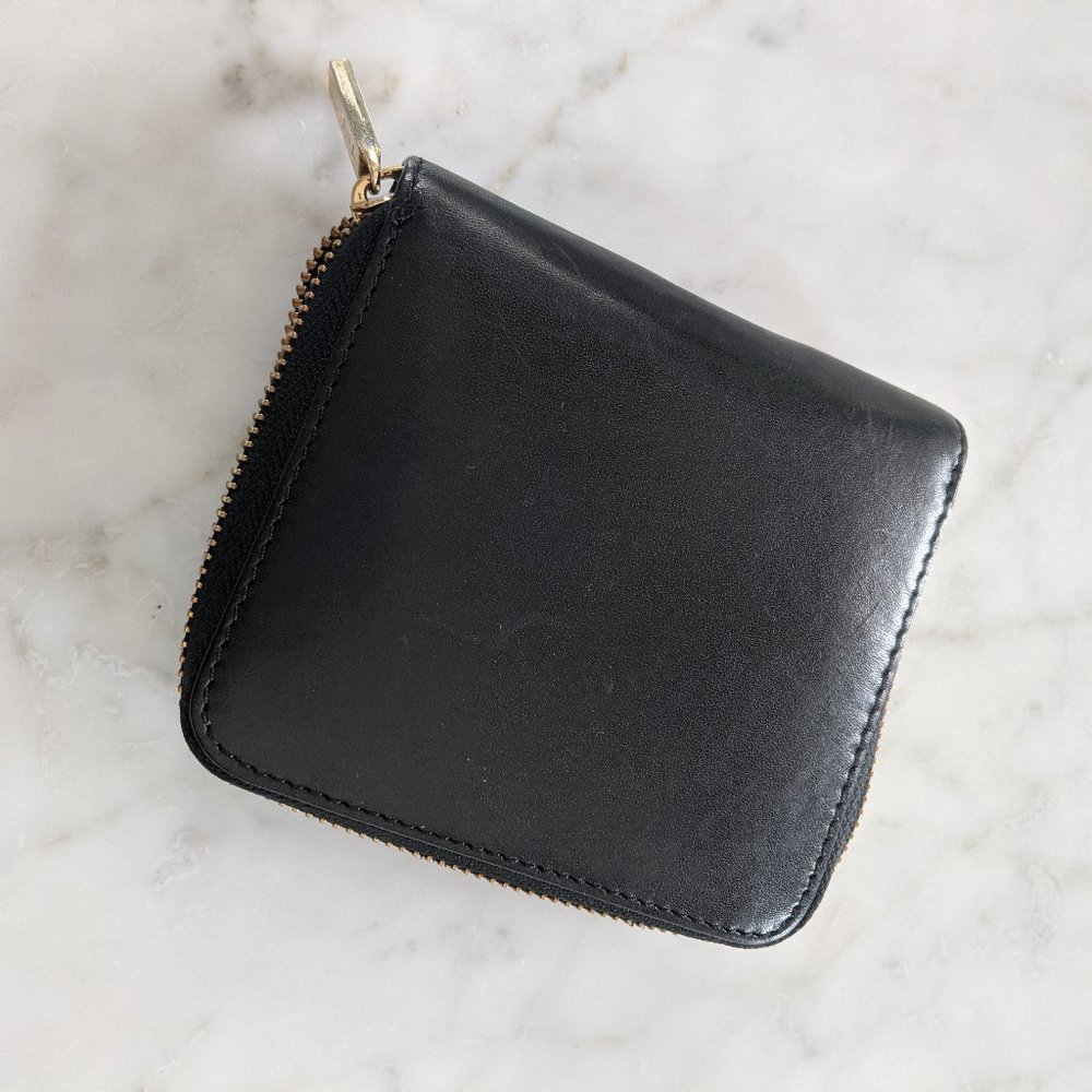 Cuyana Black Small Classic Zip Around Wallet